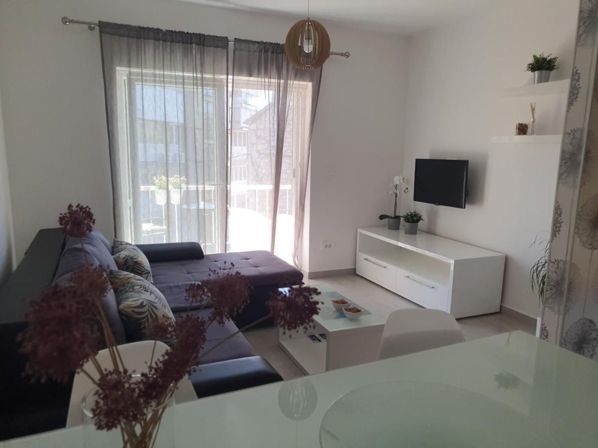 Apartment Tonka Шибеник Экстерьер фото