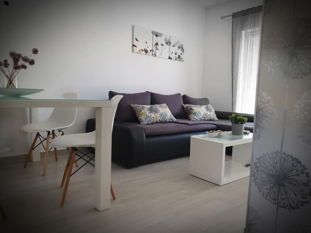 Apartment Tonka Шибеник Экстерьер фото