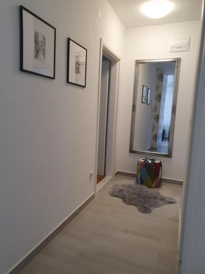 Apartment Tonka Шибеник Экстерьер фото