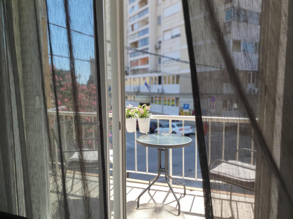 Apartment Tonka Шибеник Экстерьер фото